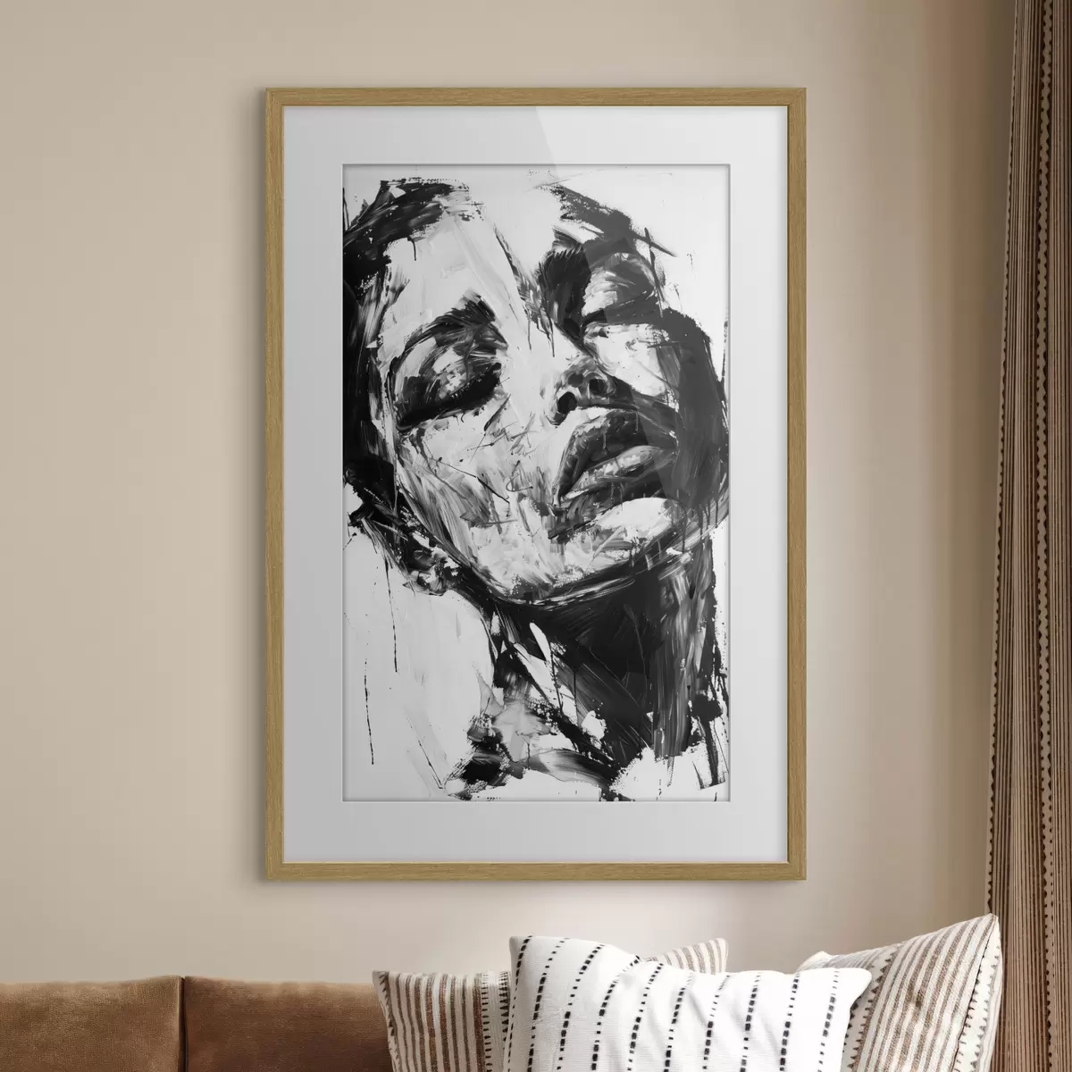 Poster Portrait d'une femme avec des coups de pinceau noirs f38641