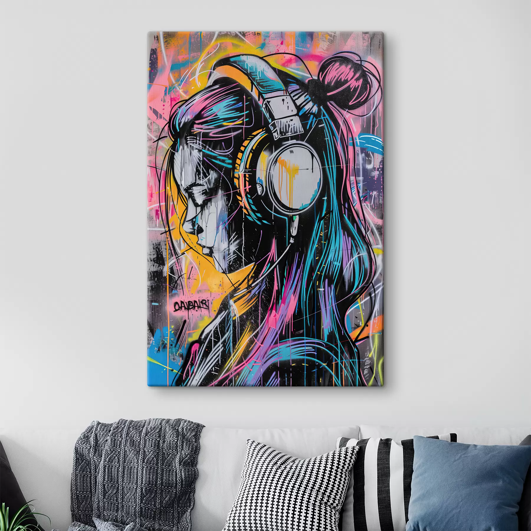 Papier peint Femme avec des écouteurs dans un style graffiti s39443