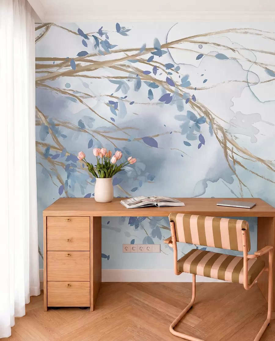 Papier peint Branches florales bleues et blanches délicates avec fond aquarelle doux et flou w07919