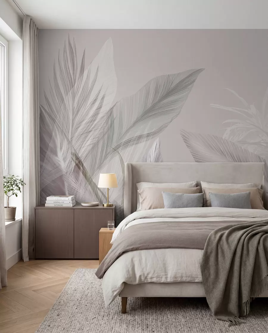 Papier peint De douces plumes blanches, roses et grises et des feuilles tropicales flottant sur un fond clair w08241v1