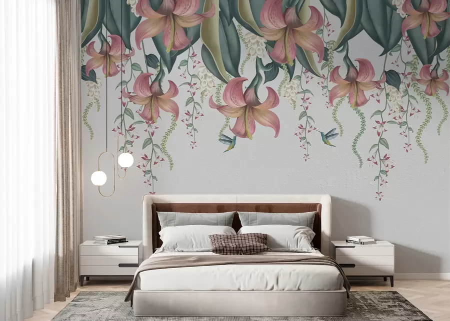 Papier peint Délicat motif botanique avec des lys suspendus, des fleurs et des colibris sur un mur clair w01523v1