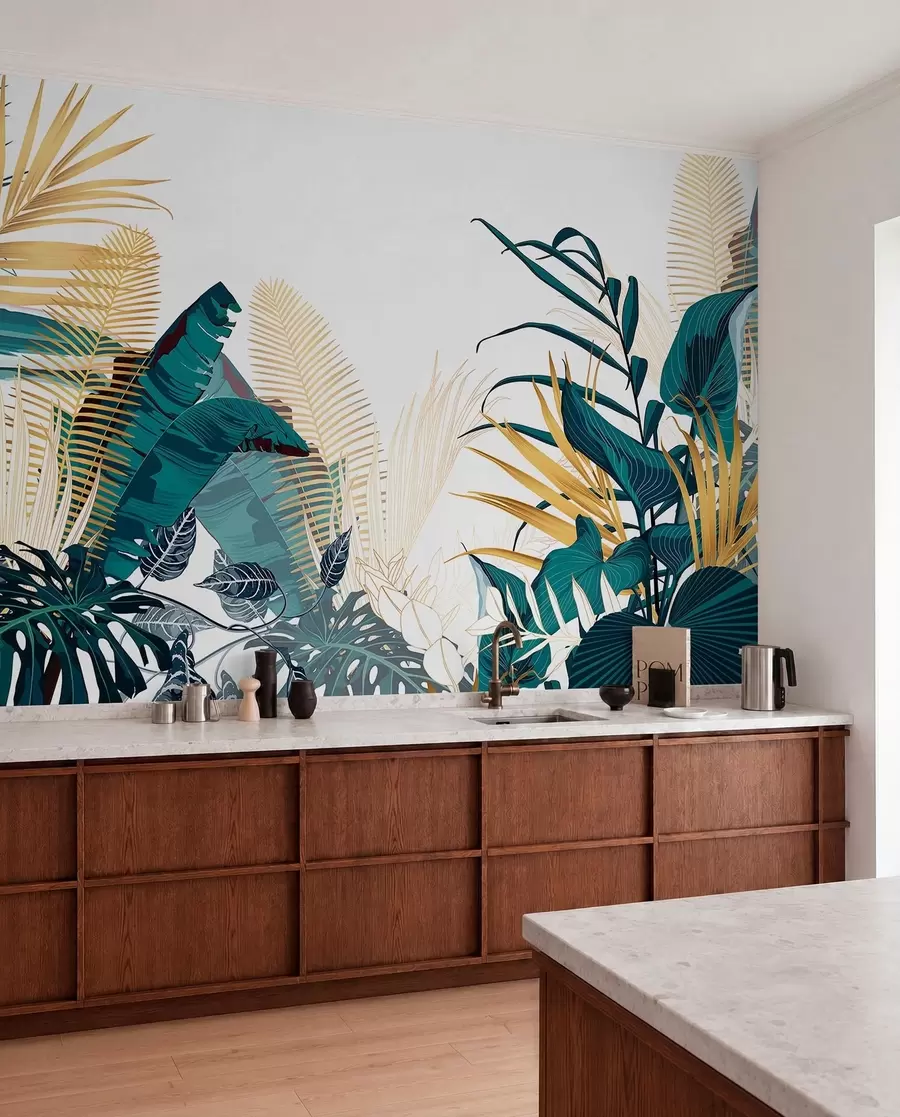 Papier peint Un feuillage tropical luxuriant, comprenant des feuilles de palmier, des fougères et d'autres plantes exotiques aux couleurs vert foncé et orange w08338