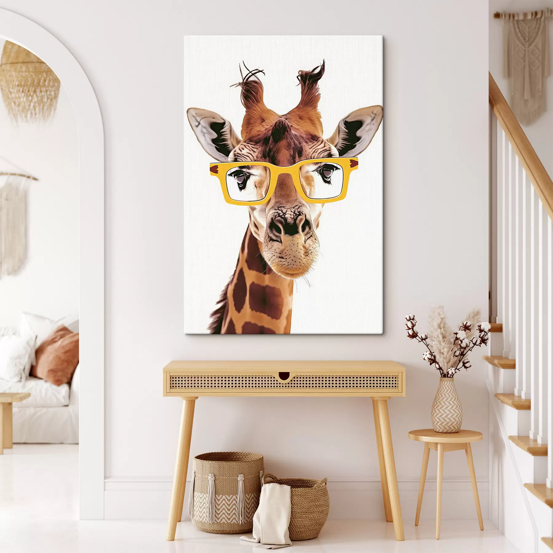 Tableau Une girafe portant des lunettes jaunes s38503