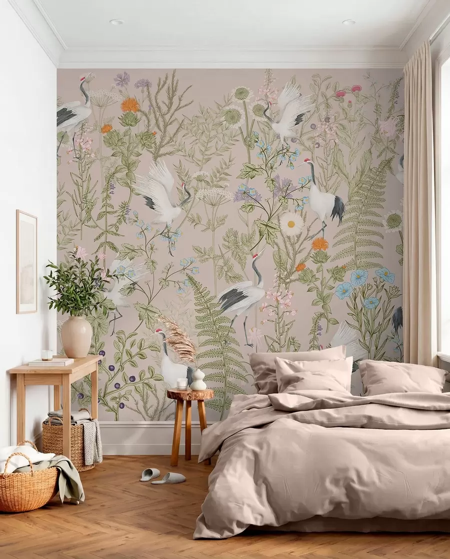 Papier peint Des grues élégantes parmi des fleurs éclatantes w00380