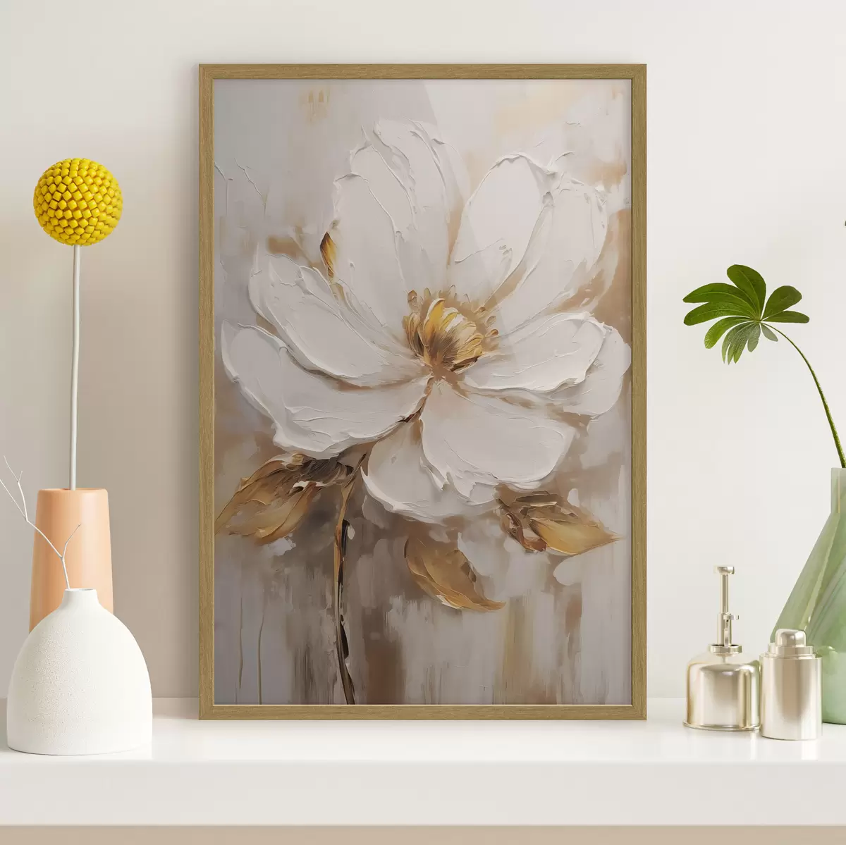 Poster Une fleur blanche aux teintes jaunes sur un fond texturé f41820