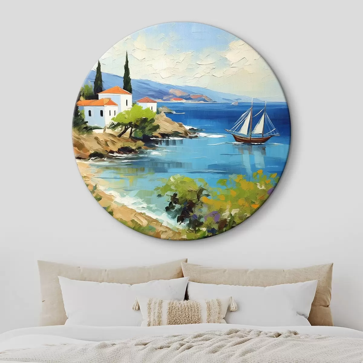 Tableaux rondes Côte méditerranéenne, eau bleue, yacht, maisons blanches, montagnes, été r39424