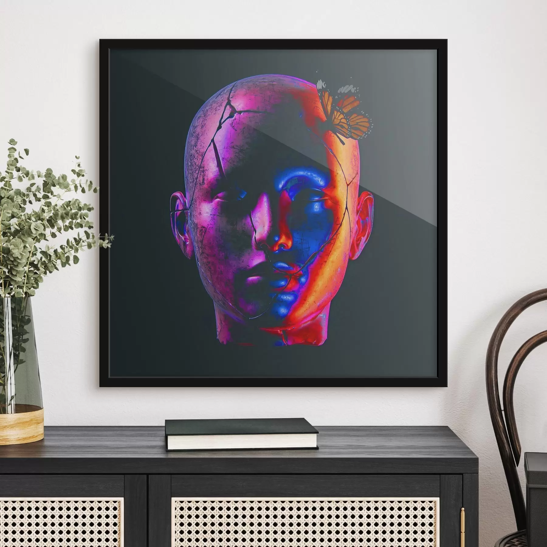 Papier peint Un visage coloré divisé par l'obscurité f37289