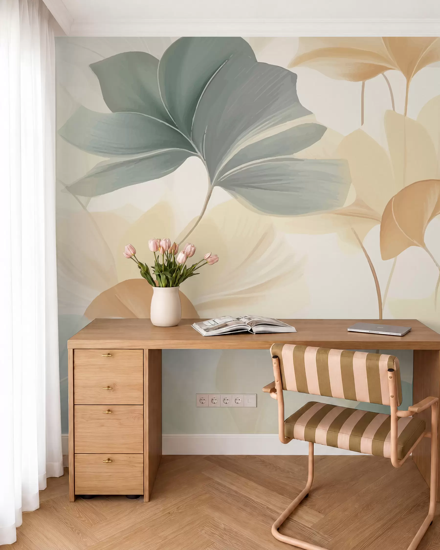 Papier peint Motif de feuilles de ginkgo dans des tons pastel doux, mélangeant des teintes vertes, jaunes et crème pour créer une sensation de légèreté et d'aération w02855