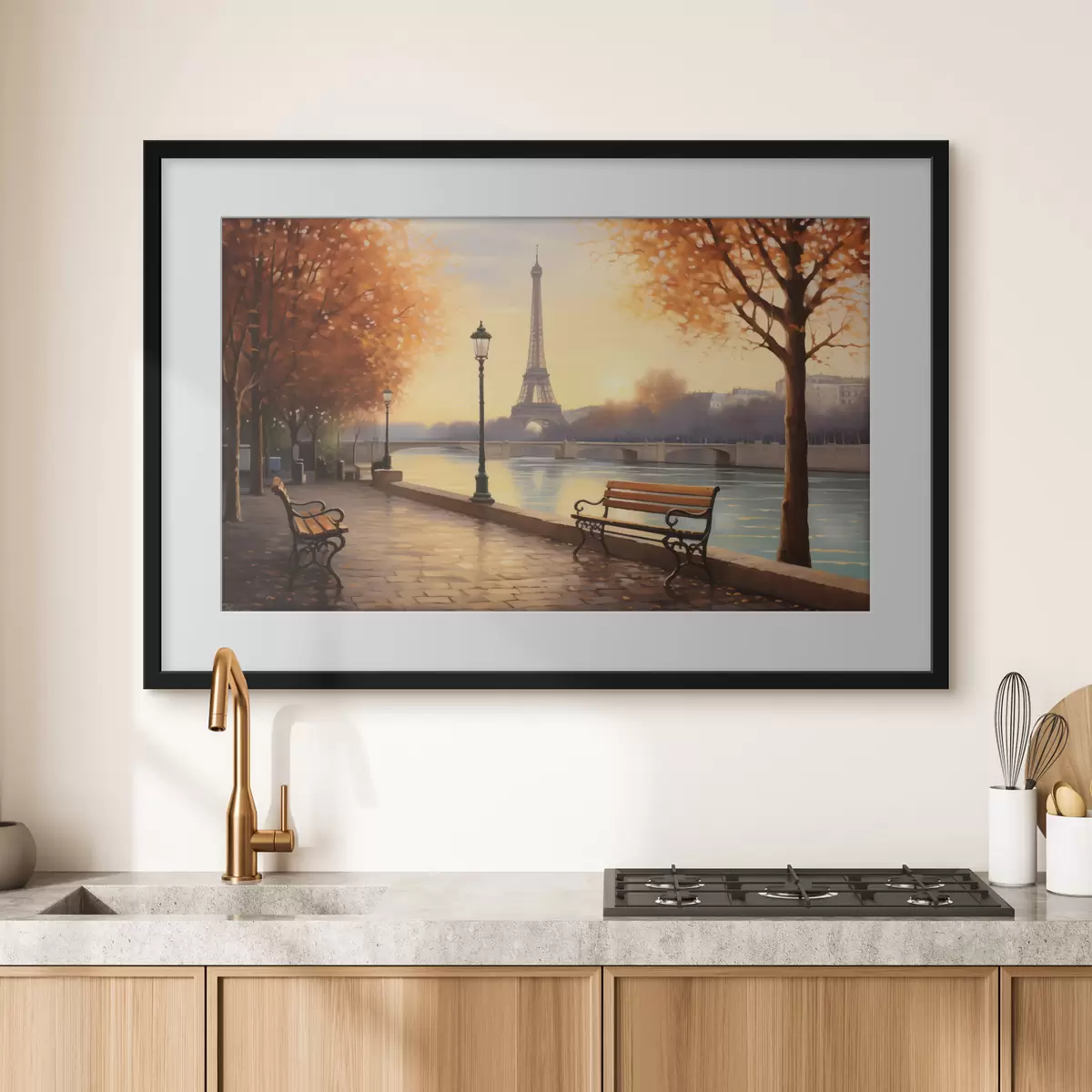 Poster L'automne à Paris avec vue sur la tour Eiffel, les berges de la Seine recouvertes de feuilles, les bancs et les lampadaires qui ajoutent une touche romantique f42577