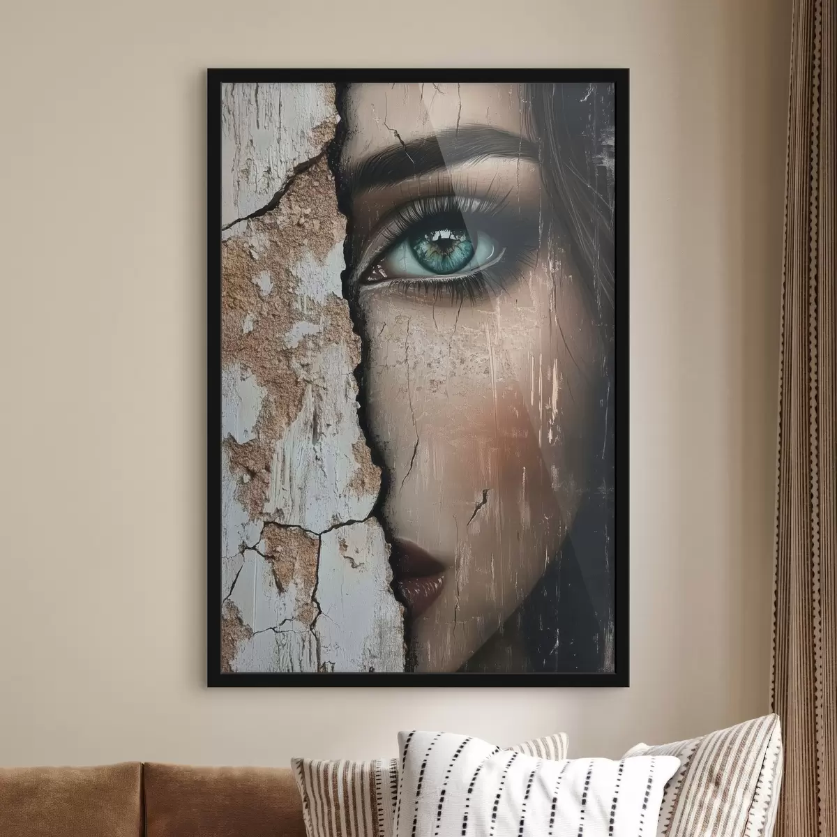Poster Visage de fille derrière un vieux mur f44069
