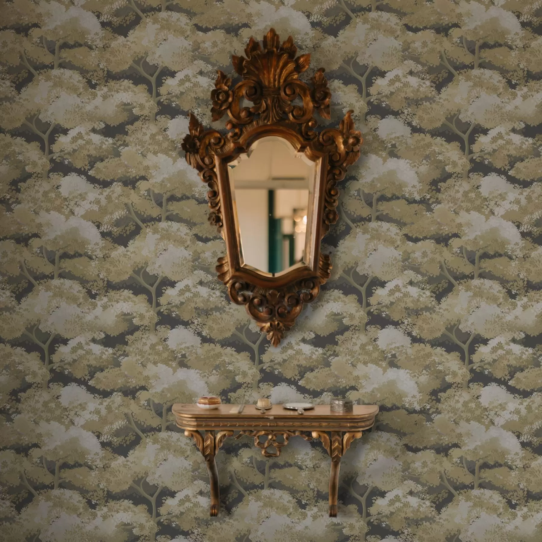 Papier peint Motif de forêt sombre avec des arbres aux couleurs chaudes a00170