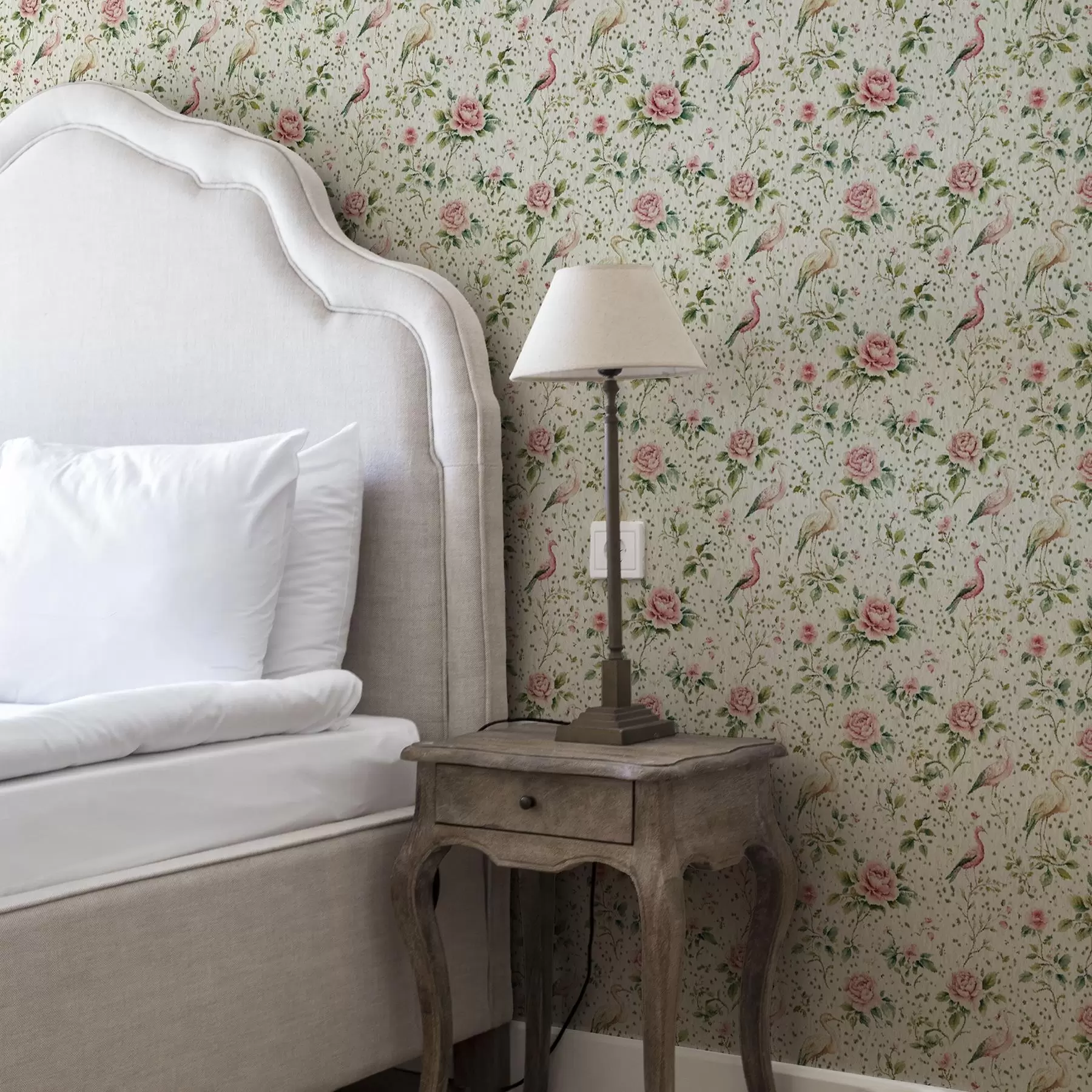 Papier peint Roses roses pastel et oiseaux dans un style shabby chic a00201