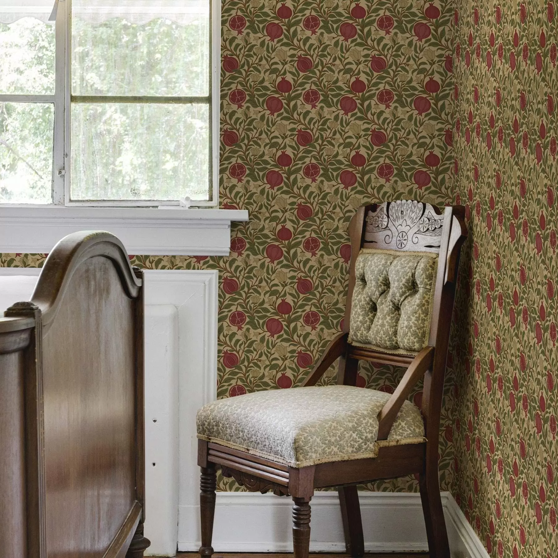 Papier peint Grenades et fleurs dans le style de William Morris a00240