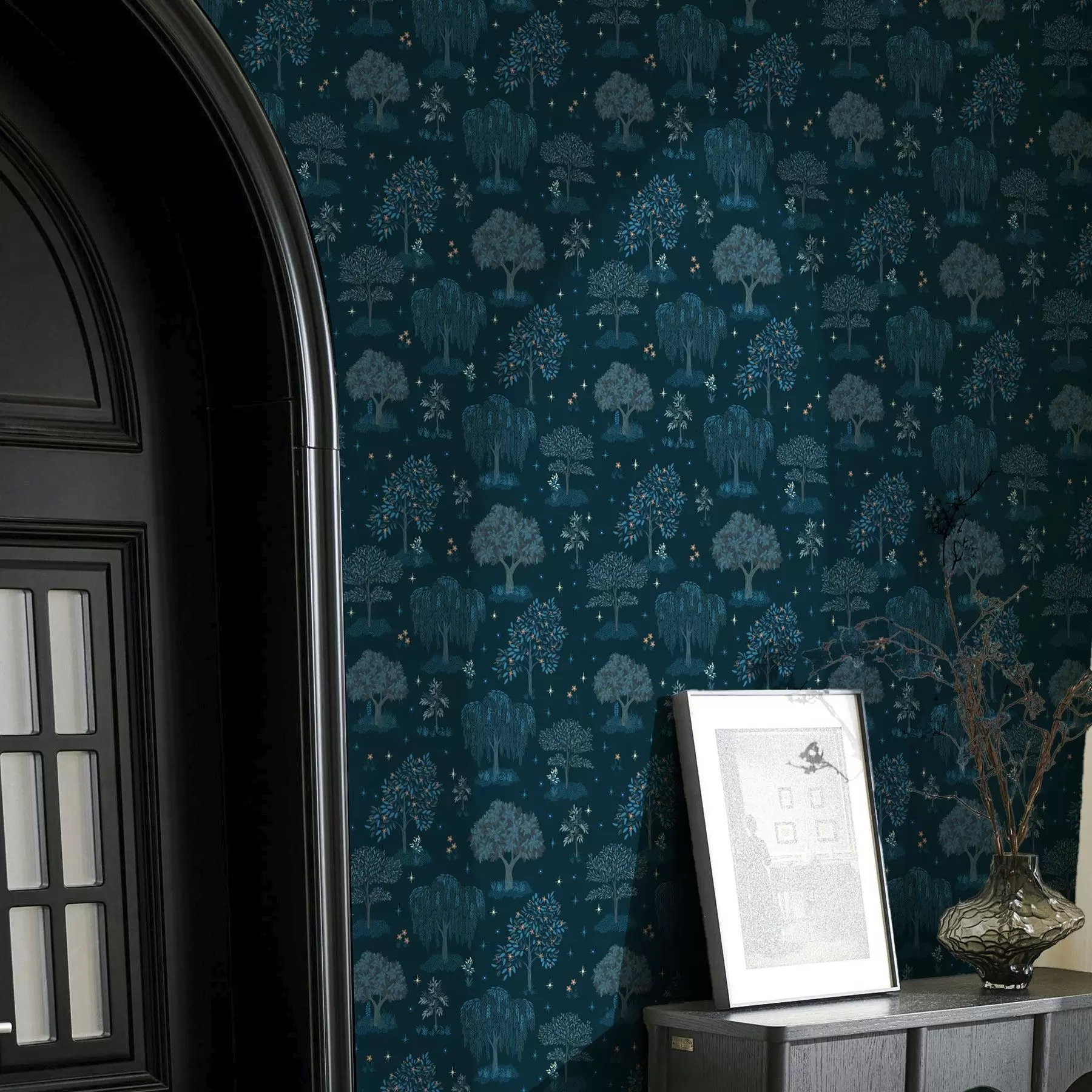 Papier peint Forêt nocturne de fées avec étoiles et arbres décoratifs a00248