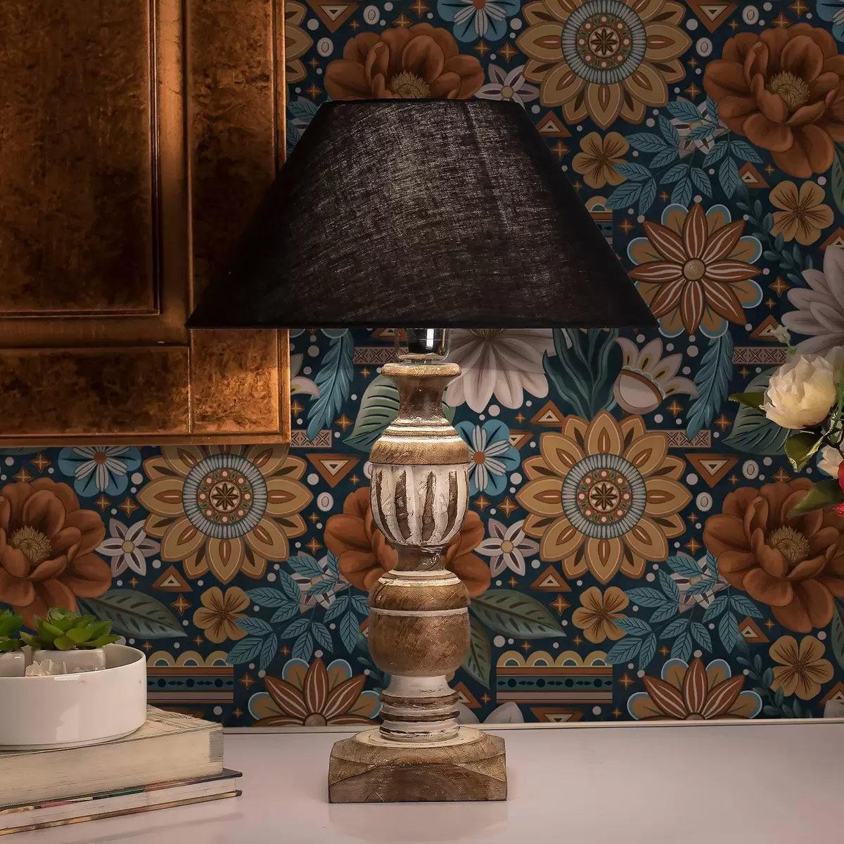 Papier peint Fleurs décoratives lumineuses avec éléments géométriques a00305