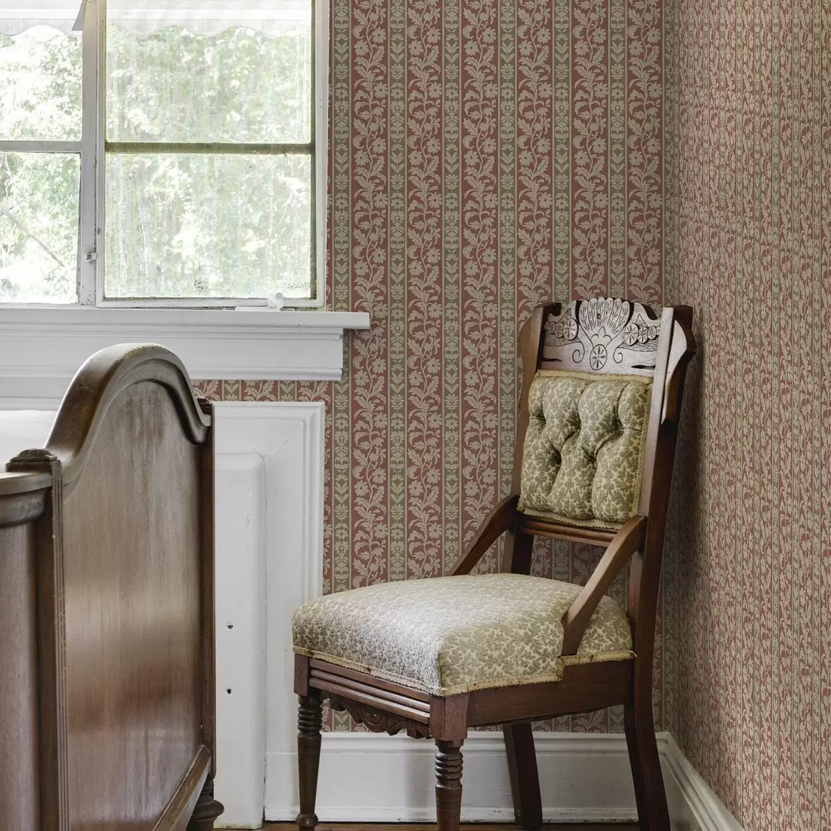 Papier peint Rayures verticales rétro avec motif floral a00362