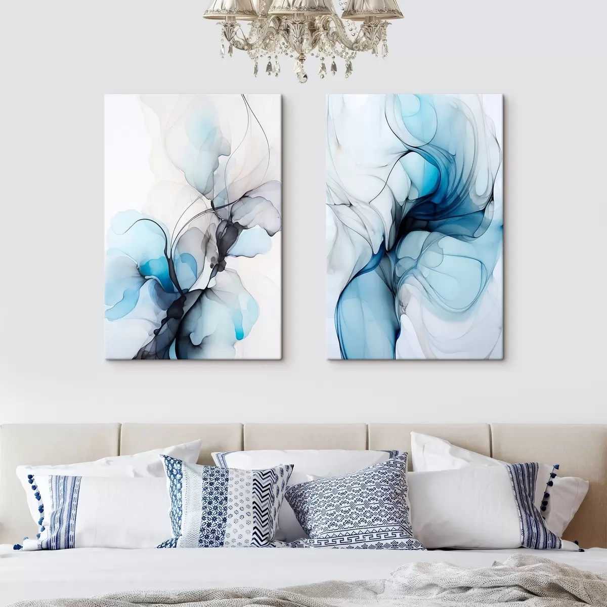 Tableau Composition abstraite avec des lignes fluides et des pétales translucides dans les tons bleu blanc et beige, imitation encre à l'alcool m00523