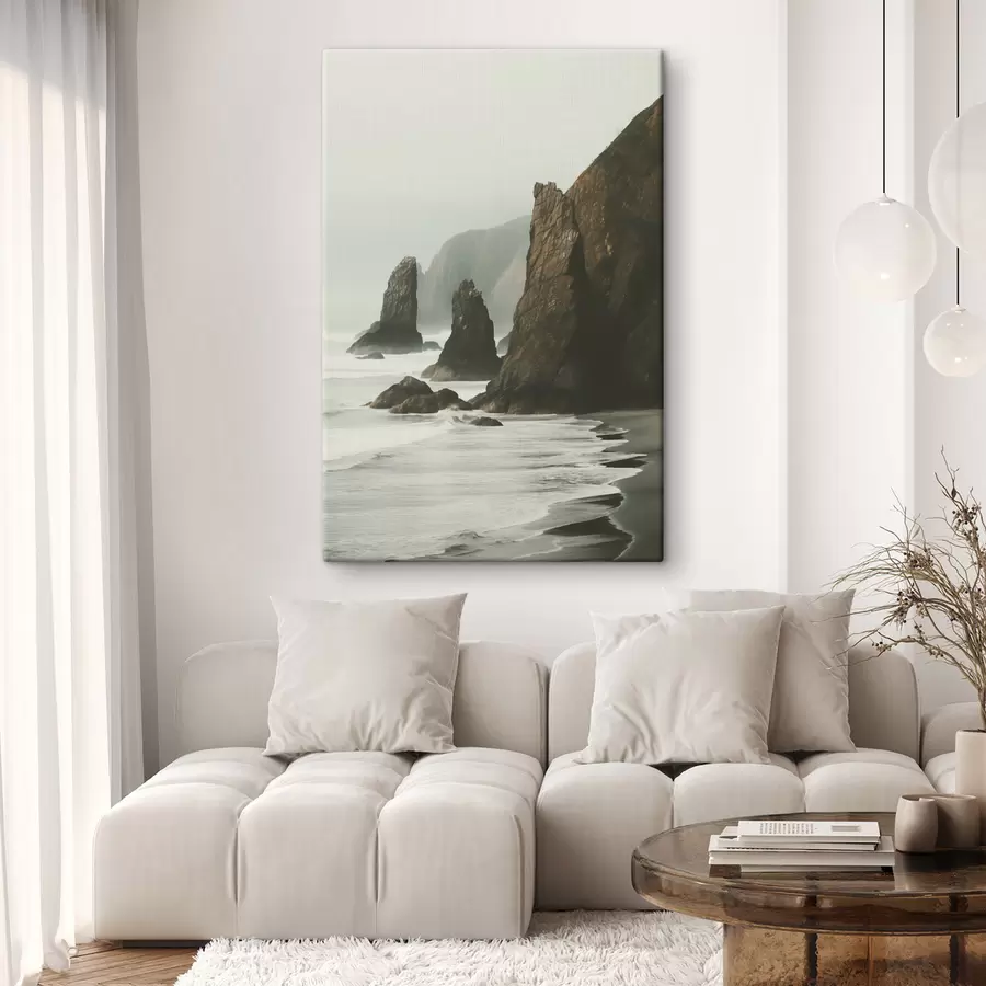 Tableau Falaises rocheuses et côte maritime, vagues s'écrasant sur le rivage, paysage à l'atmosphère lunatique, tons terreux s45193