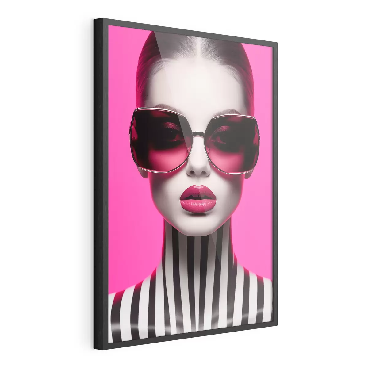 Poster Femme avec de grandes lunettes f45316