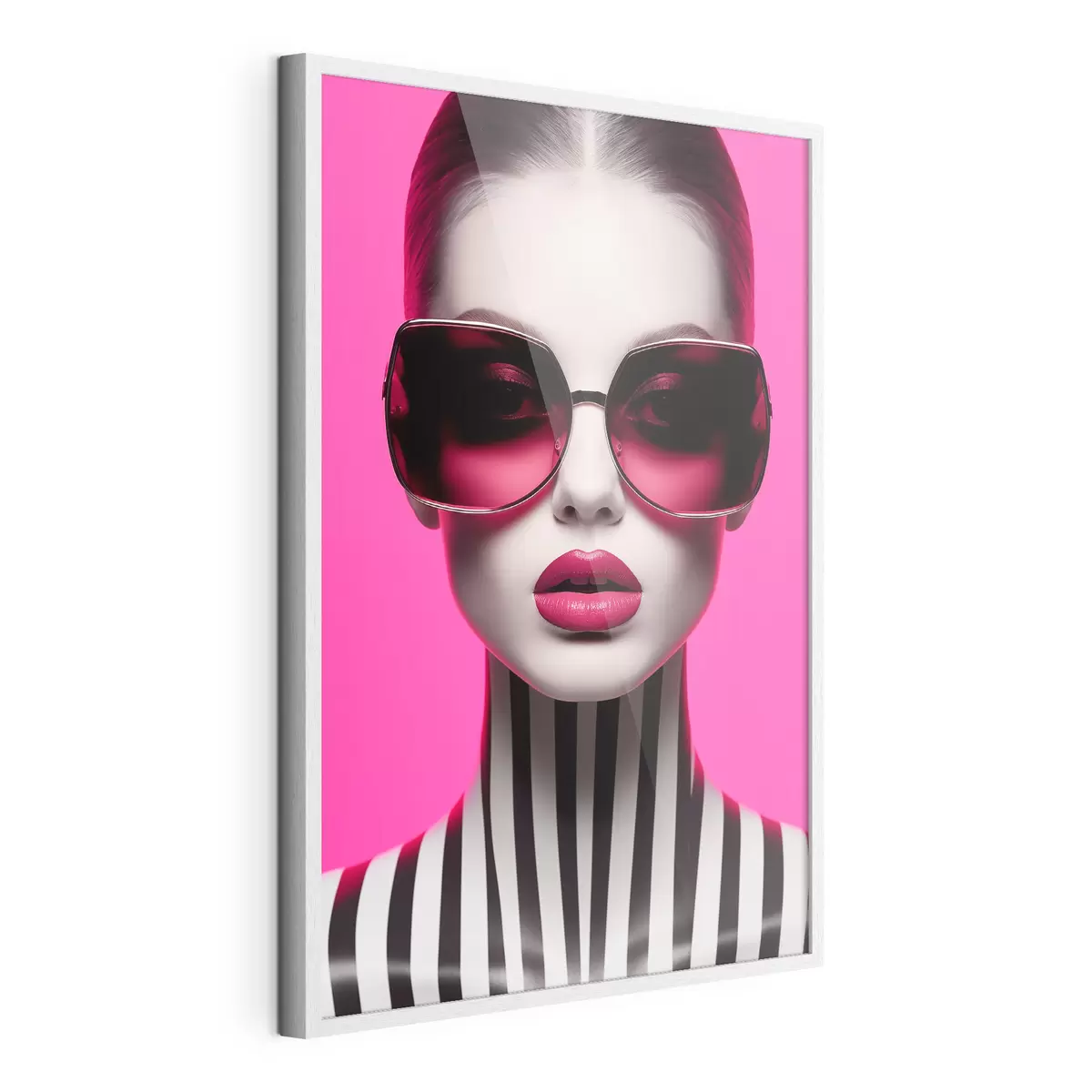 Poster Femme avec de grandes lunettes f45316