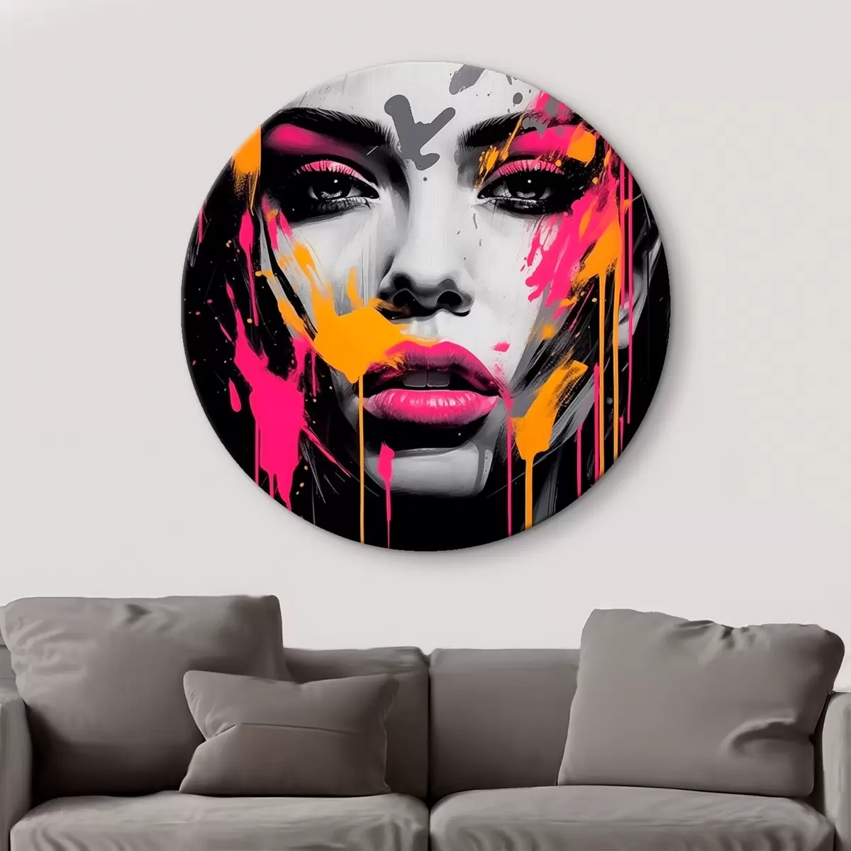Tableaux rondes Portrait de femme avec des peintures r45318