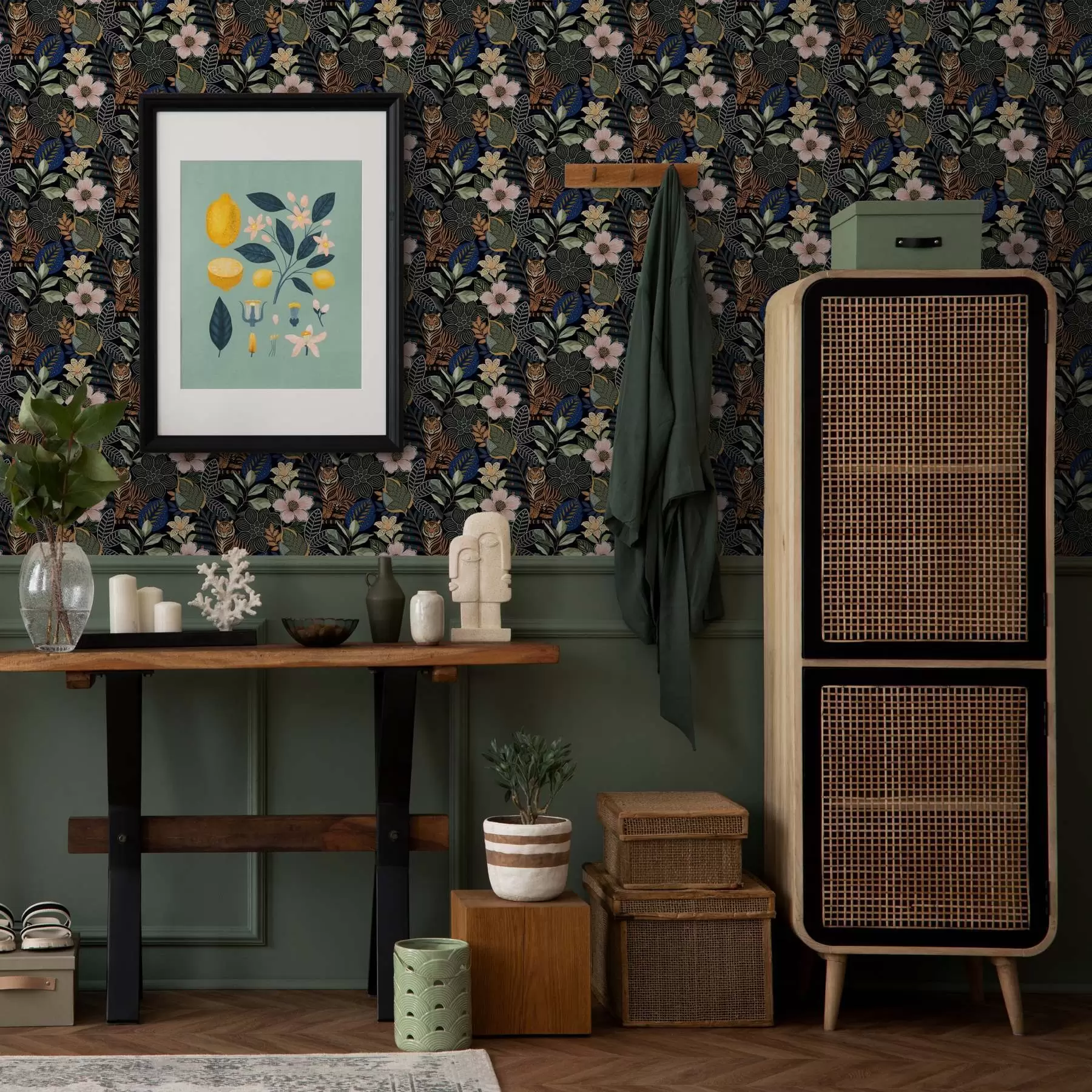 Papier peint Tigres parmi des fleurs et des feuilles tropicales éclatantes a00426