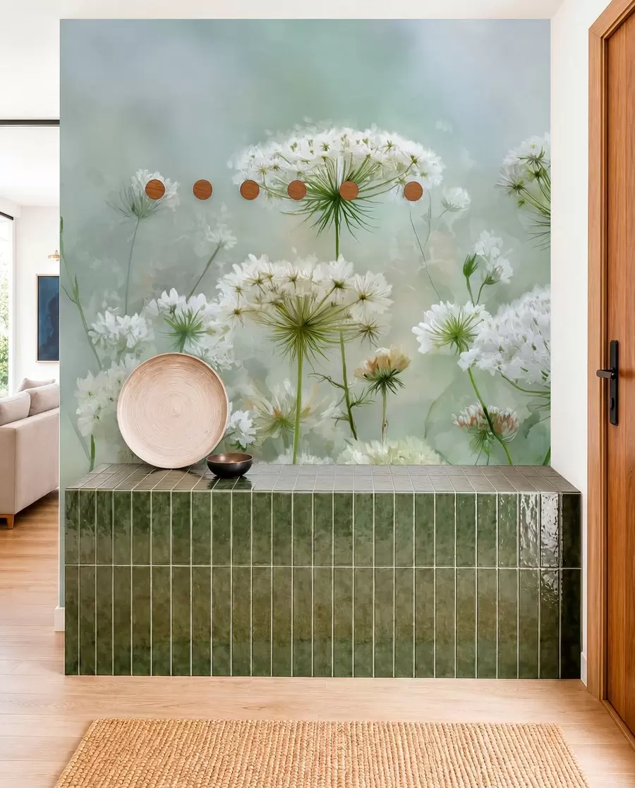 Papier peint délicates fleurs sauvages blanches Queen Anne, dans un style pittoresque, tons verts w04313