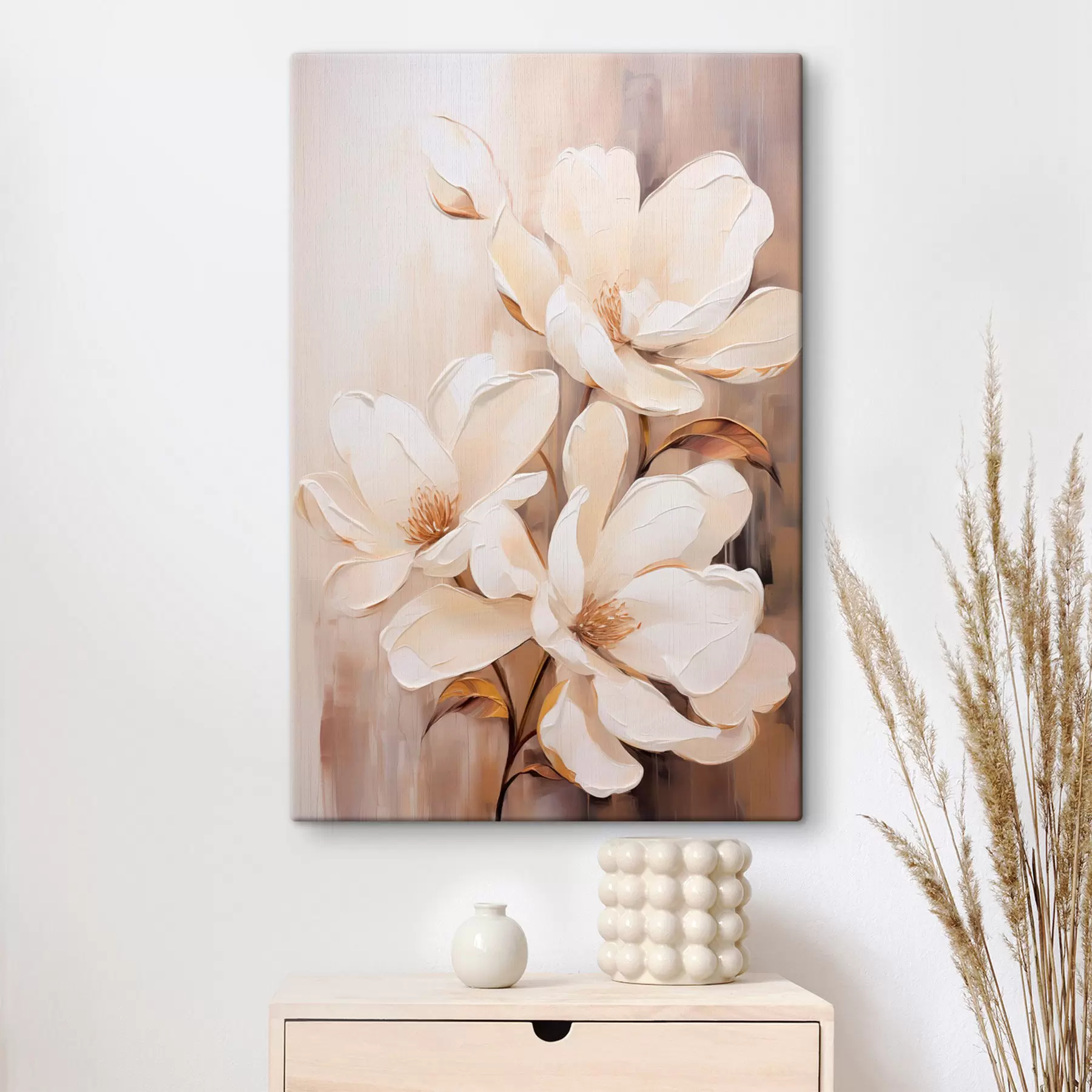 Tableau Fleurs de magnolia blanches sur un fond doux et flou de tons beiges et bruns, composition florale élégante s45571