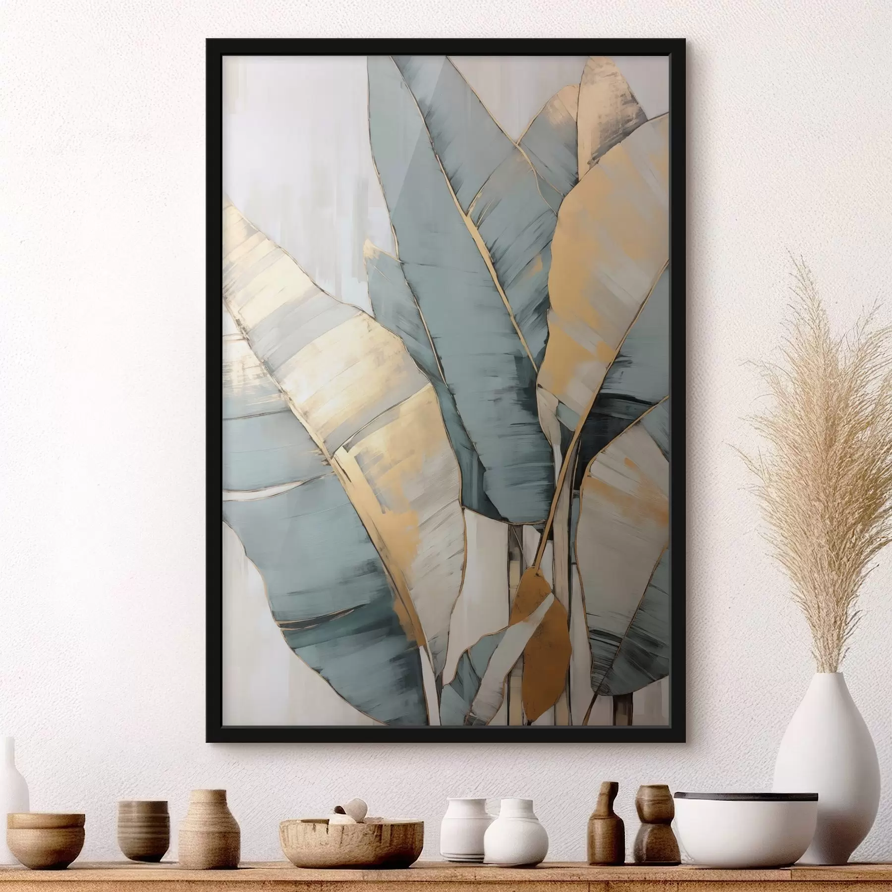 Papier peint Feuilles de bananier bleues, grises et jaunes avec des coups de pinceau visibles, sur un fond blanc abstrait f45552