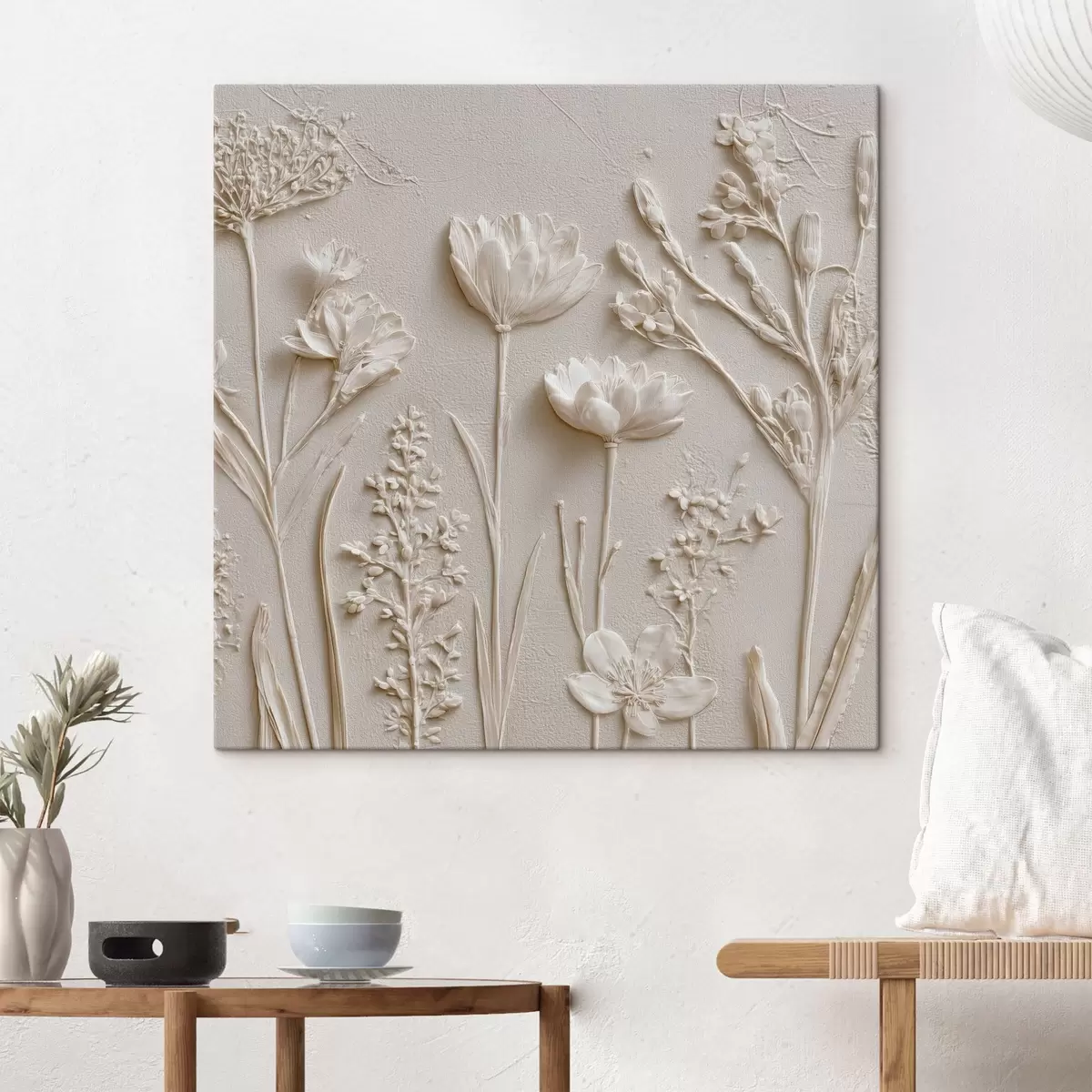 Tableau Composition abstraite : style bas-relief avec des fleurs sur un fond clair s45535