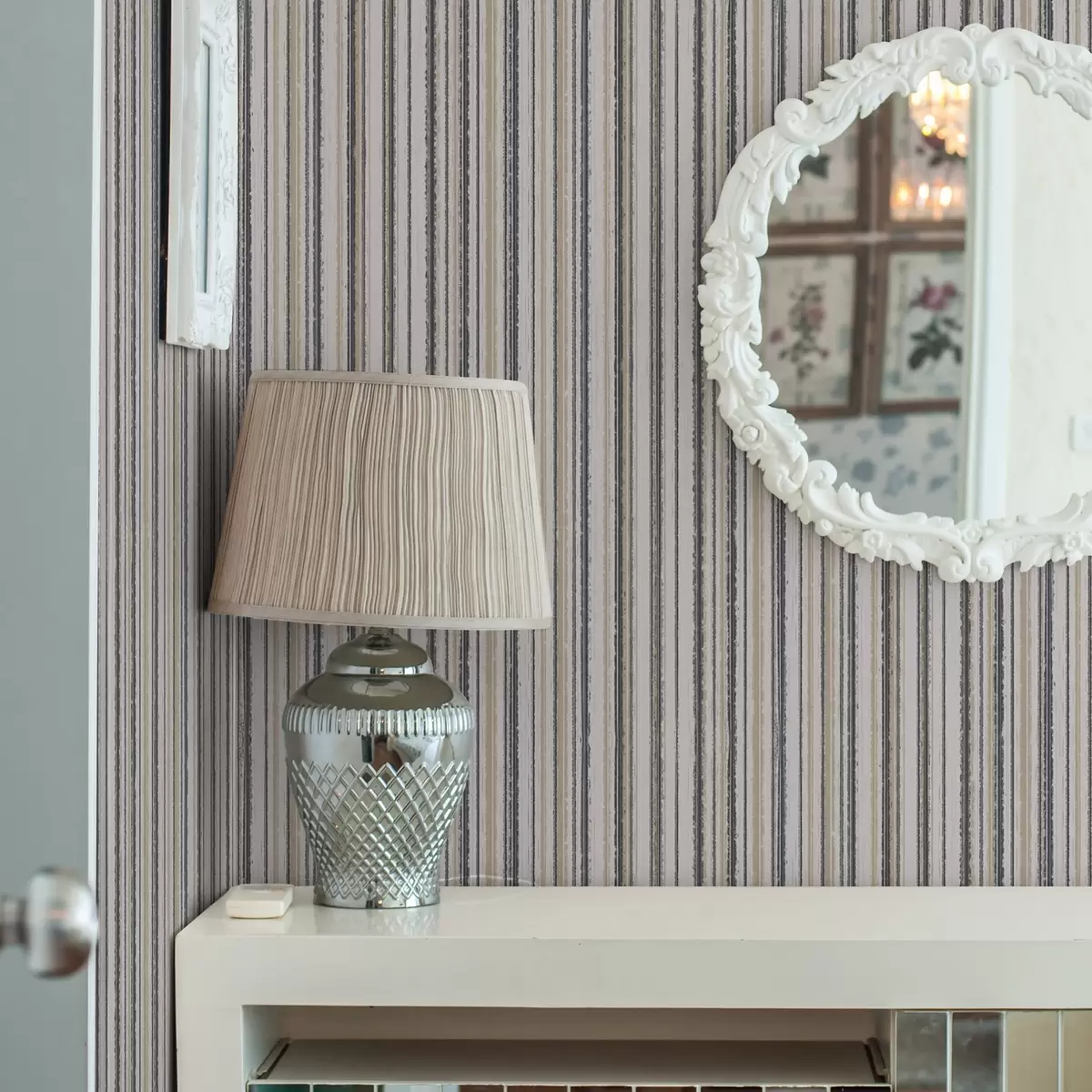 Papier peint Rayures dans les tons gris-beige et jaunâtres a00508