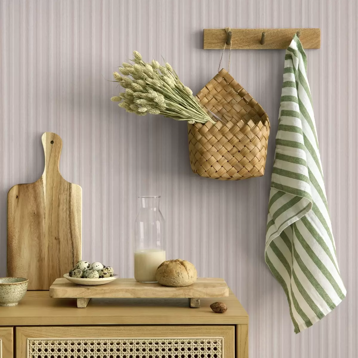 Papier peint Rayures rose pâle avec un doux dégradé a00511v1