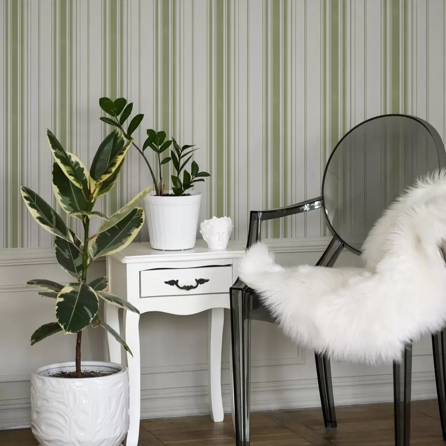 Papier peint Bandes verticales vertes de différentes largeurs a00565