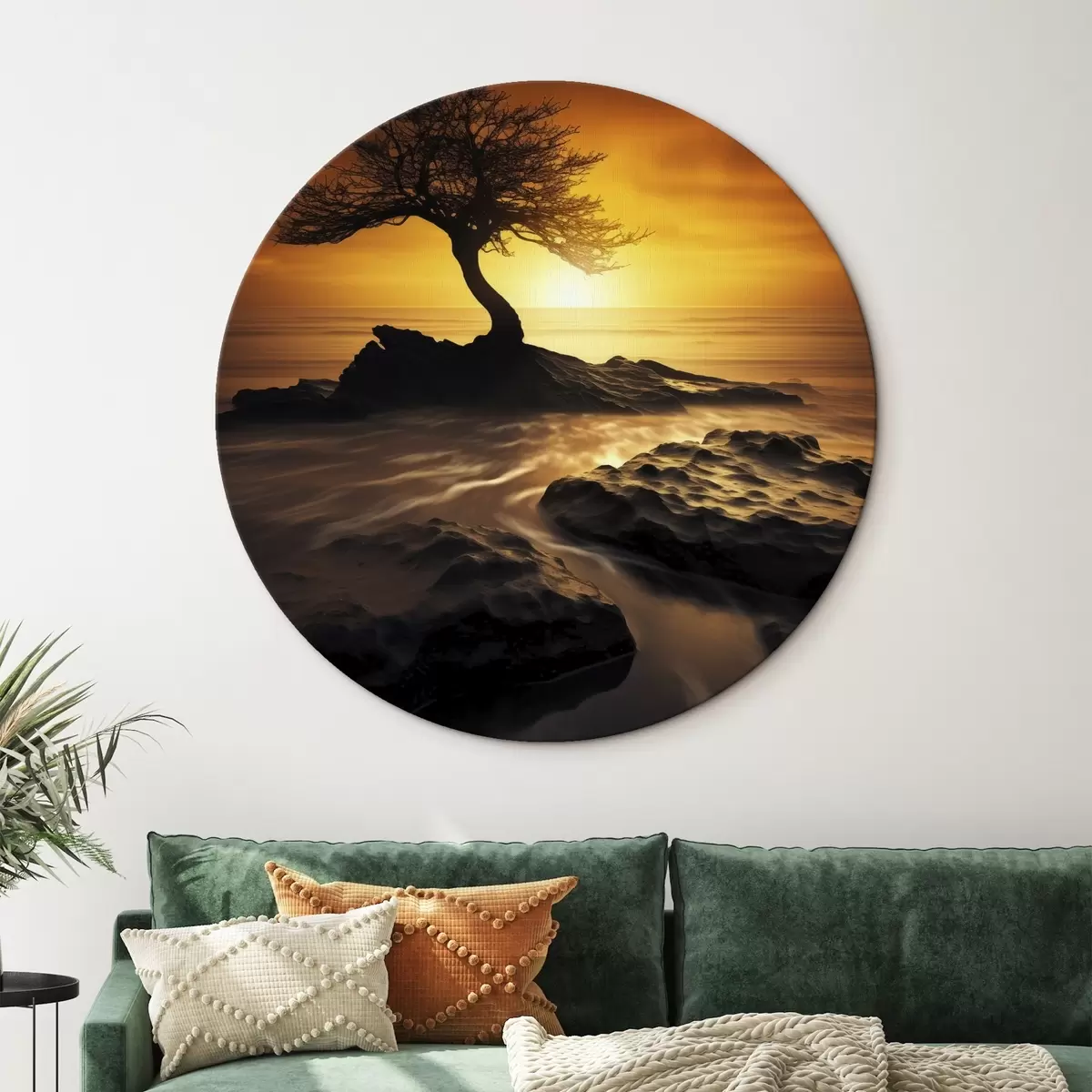 Tableaux rondes Arbre solitaire sur une falaise au coucher du soleil r45524