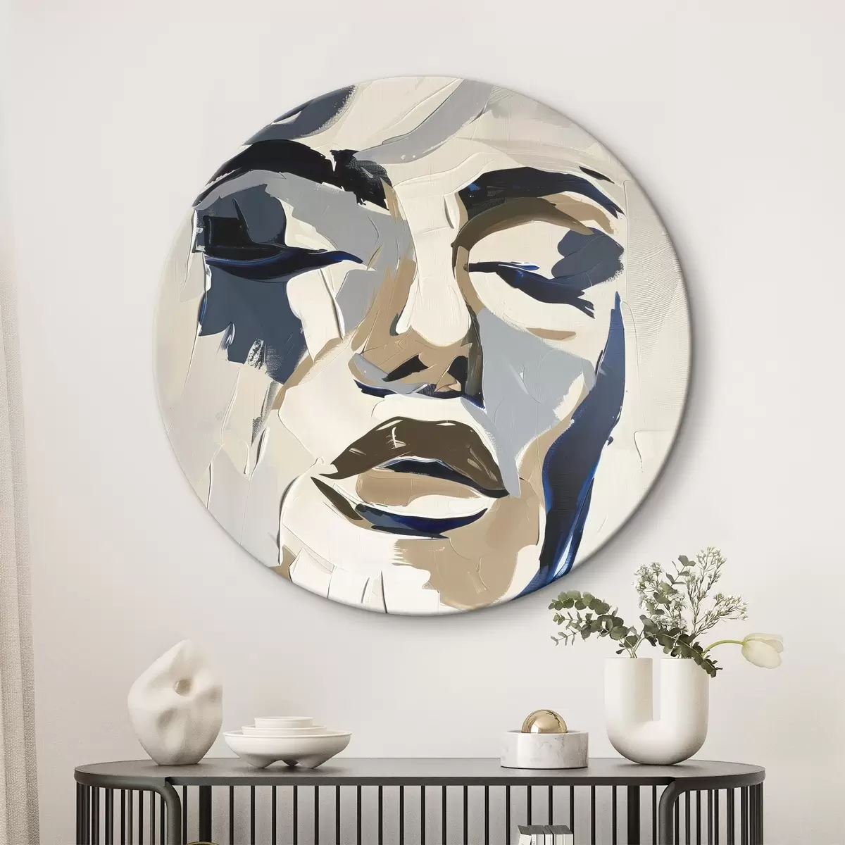Tableaux rondes Portrait abstrait d'une femme avec des coups de pinceau imités r45743