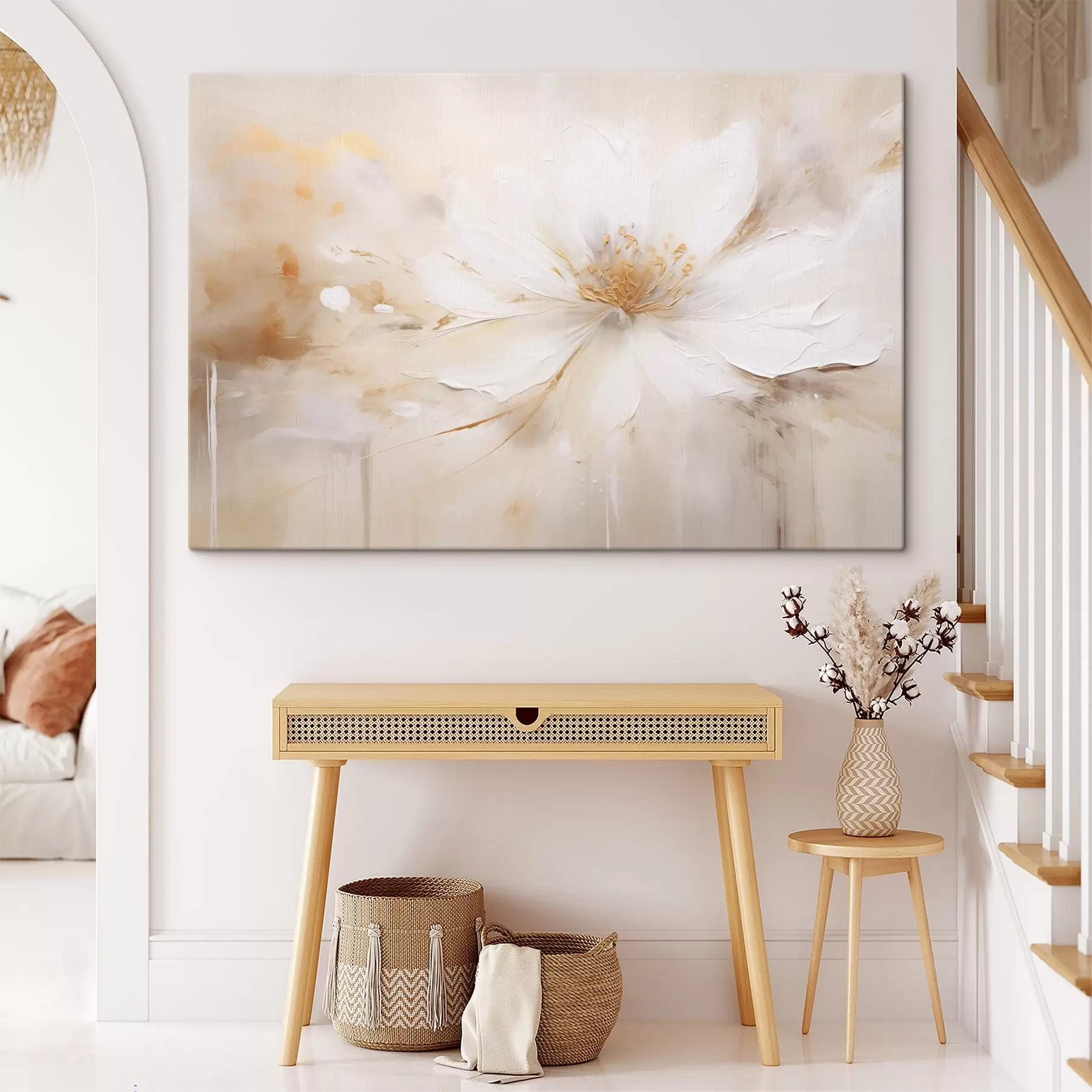 Tableau Une fleur légère avec un centre jaune-orange s45802