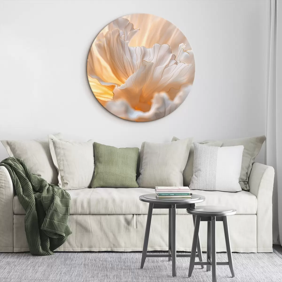 Tableaux rondes Pétales délicats aux nuances chaudes avec des bords jaune-orange r45820