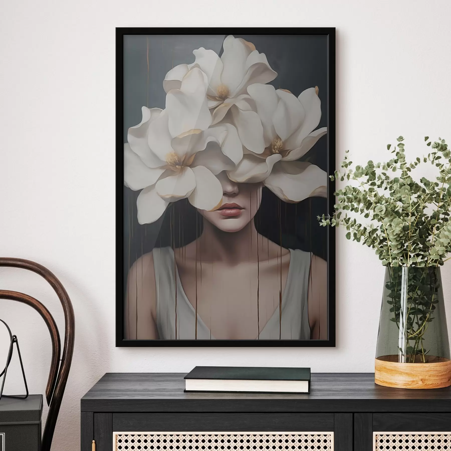 Papier peint Femme avec des fleurs blanches sur la tête f45843