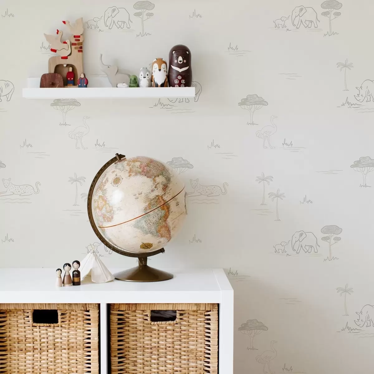 Papier peint Safari minimaliste : éléphants, rhinocéros, léopards et palmiers a00492