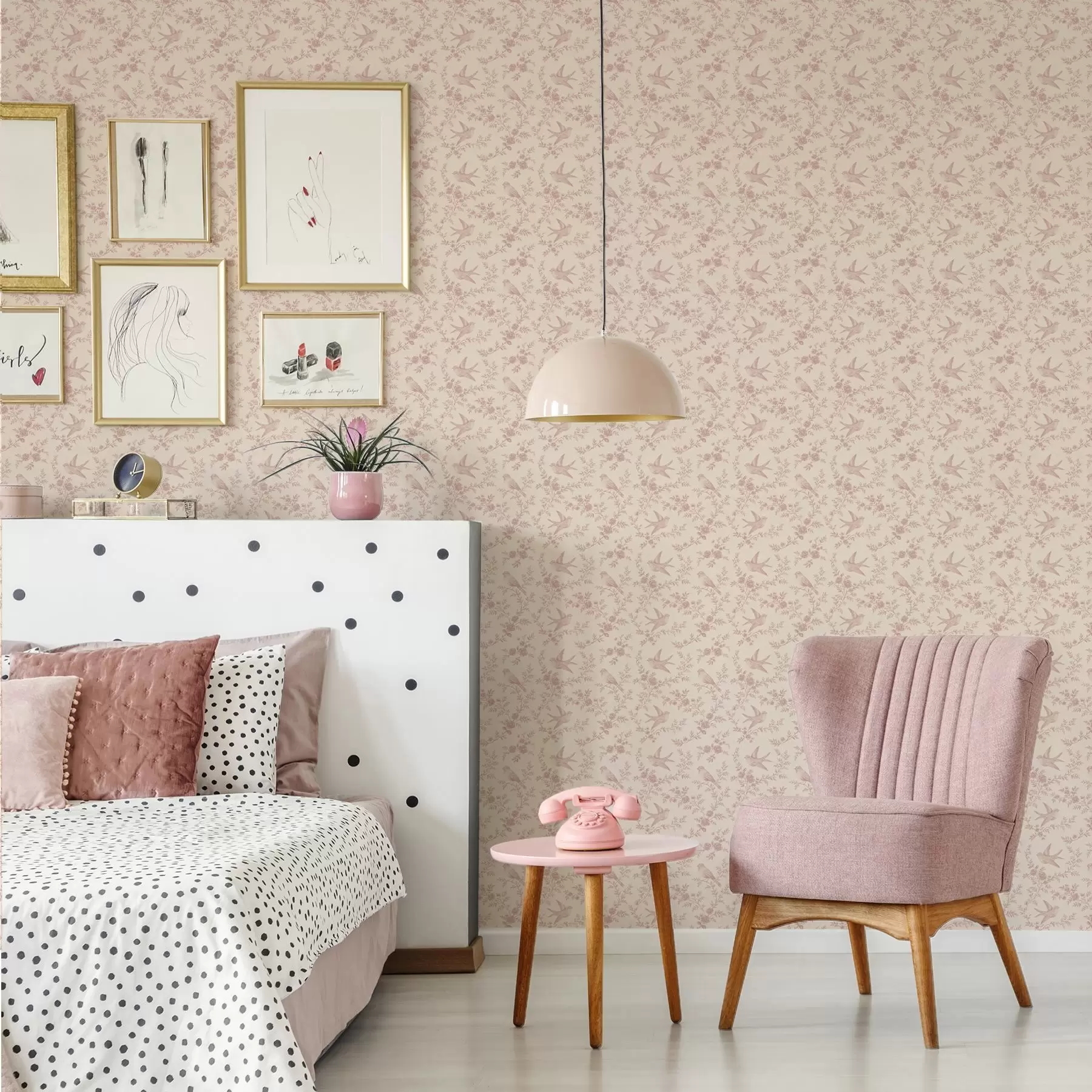Papier peint Oiseaux et roses, motif vintage sur fond rose poudré a00587