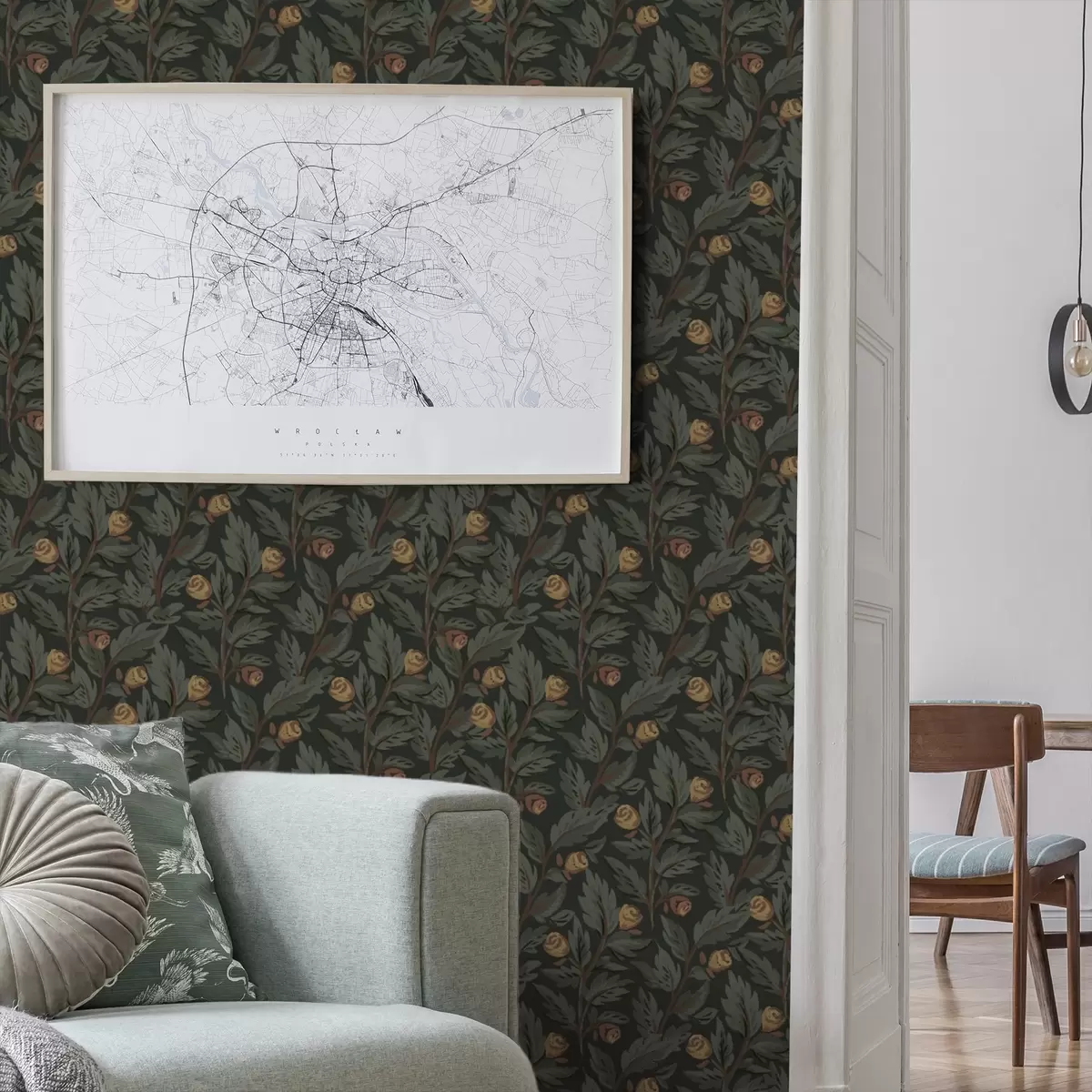 Papier peint Motif floral foncé avec des bourgeons et des feuilles jaunes a00598