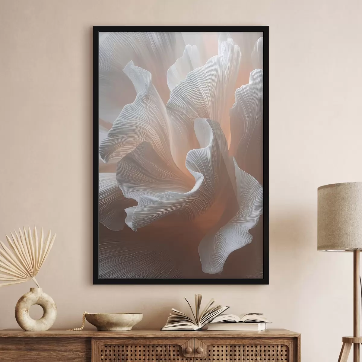 Poster Pétales blancs aériens avec une lueur pêche chaude f45909