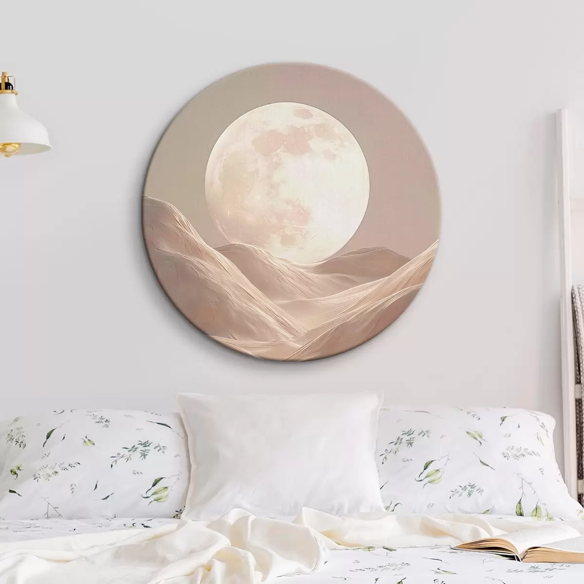 Tableaux rondes Lune au-dessus des dunes de sable aux teintes roses r45892
