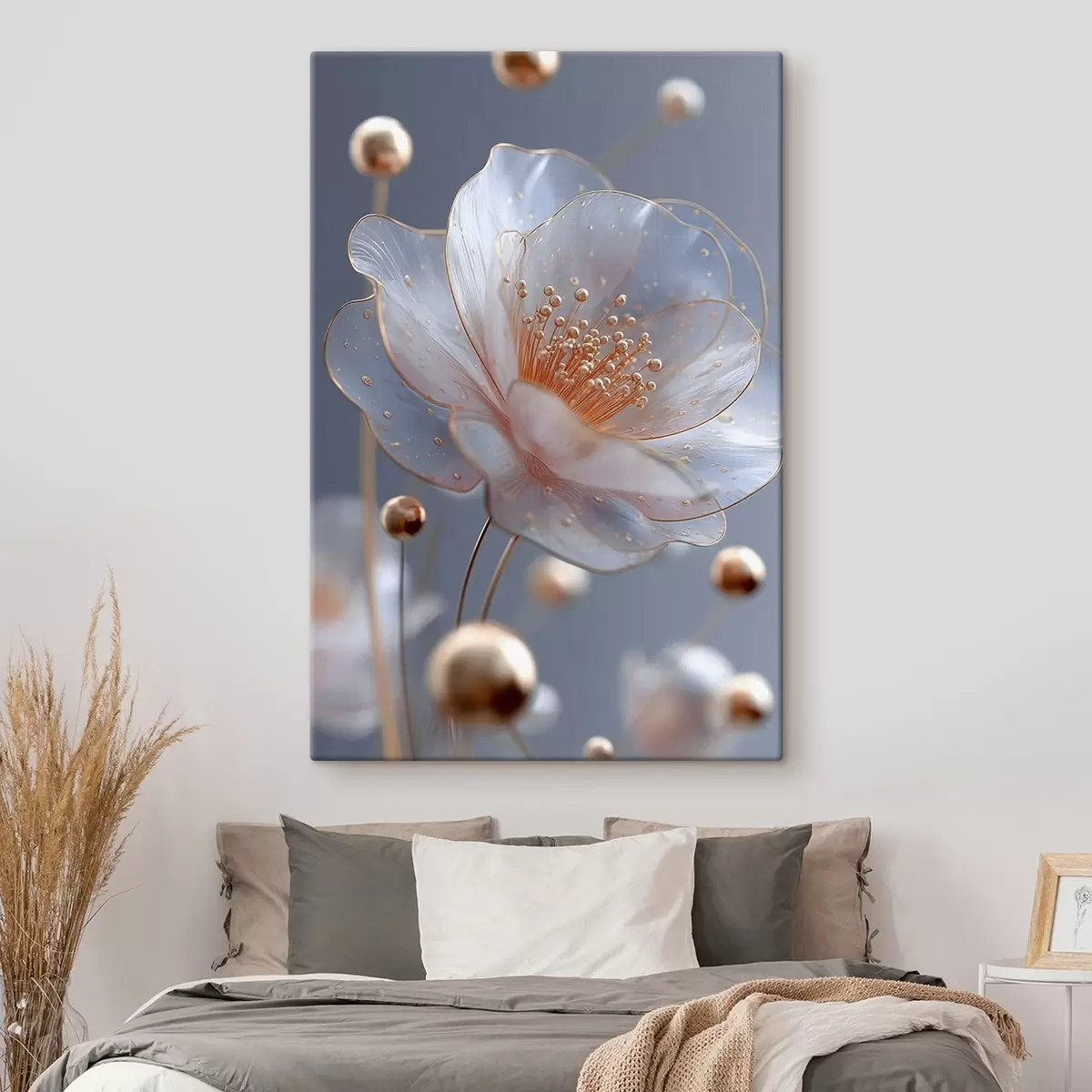 Tableau Fleur translucide avec des étamines cuivrées sur fond bleu s45880