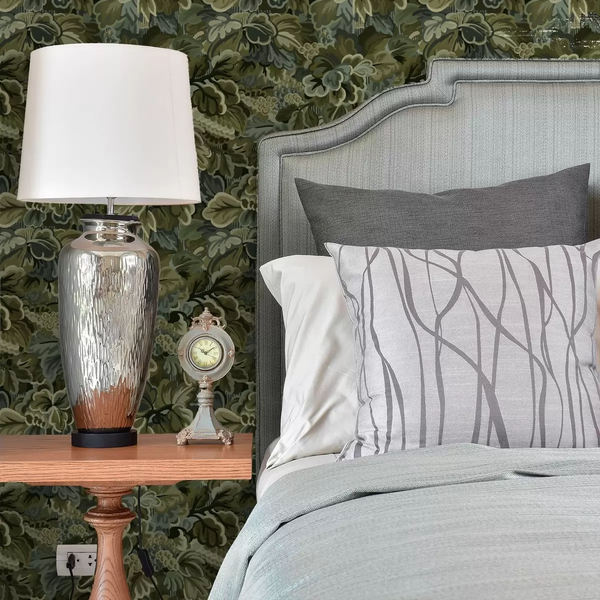 Papier peint Feuilles de vigne denses dans une palette de vert profond a00647