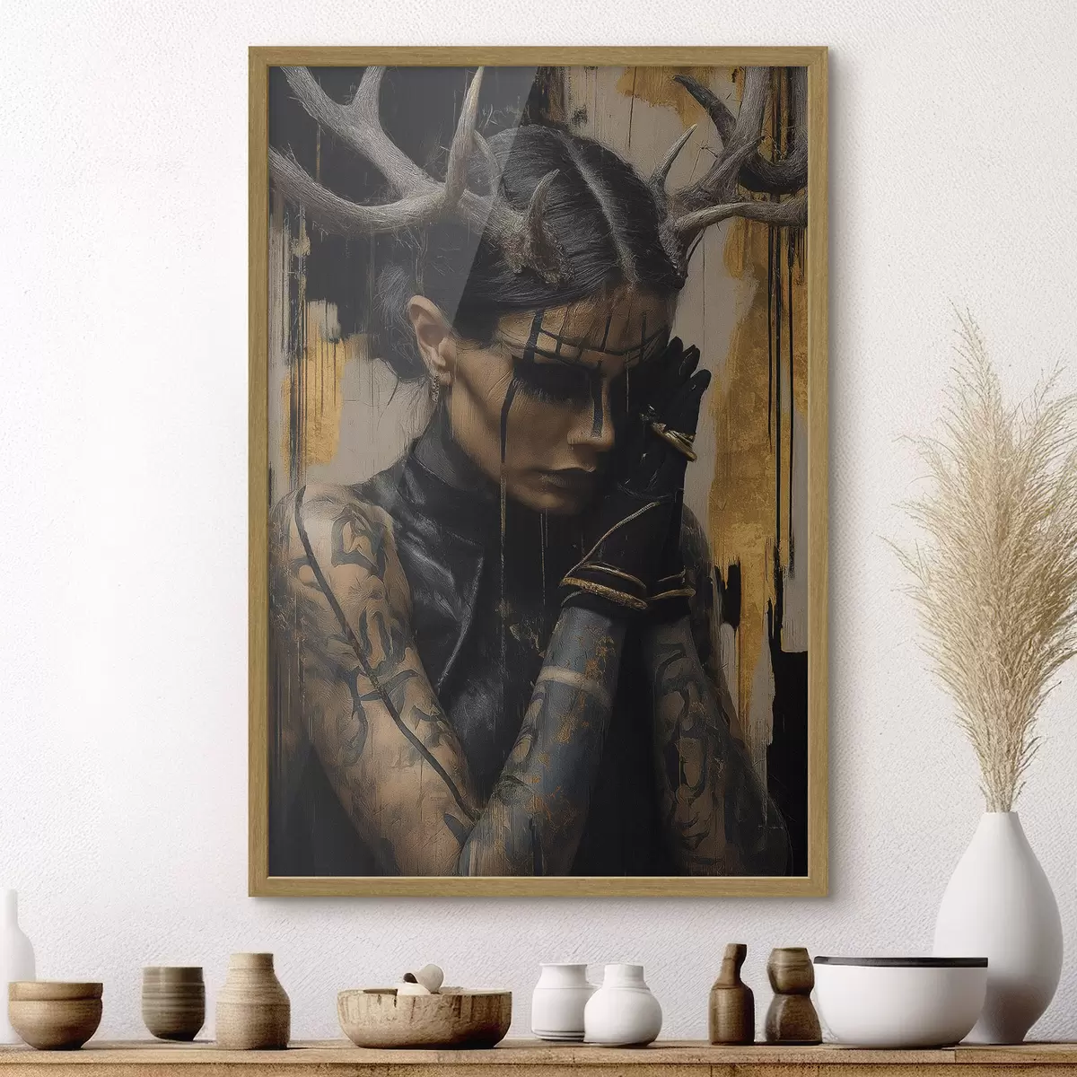 Poster Femme avec des cornes, au regard sombre et au visage marqué de rides noires f46144