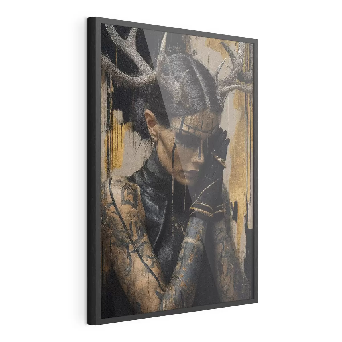 Poster Femme avec des cornes, au regard sombre et au visage marqué de rides noires f46144