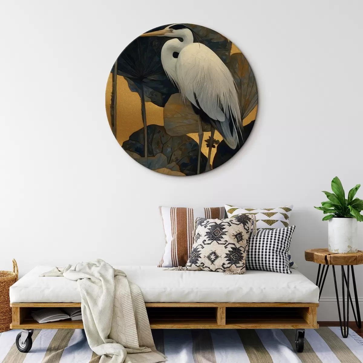 Tableaux rondes Héron blanc parmi de grandes feuilles sur un fond chaud r46147