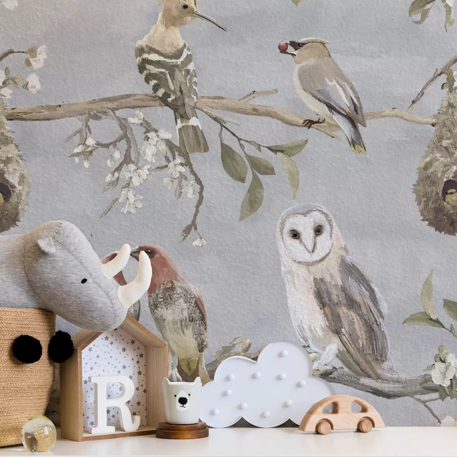 Papier peint Oiseaux sur des branches avec des fleurs sur fond gris a00738