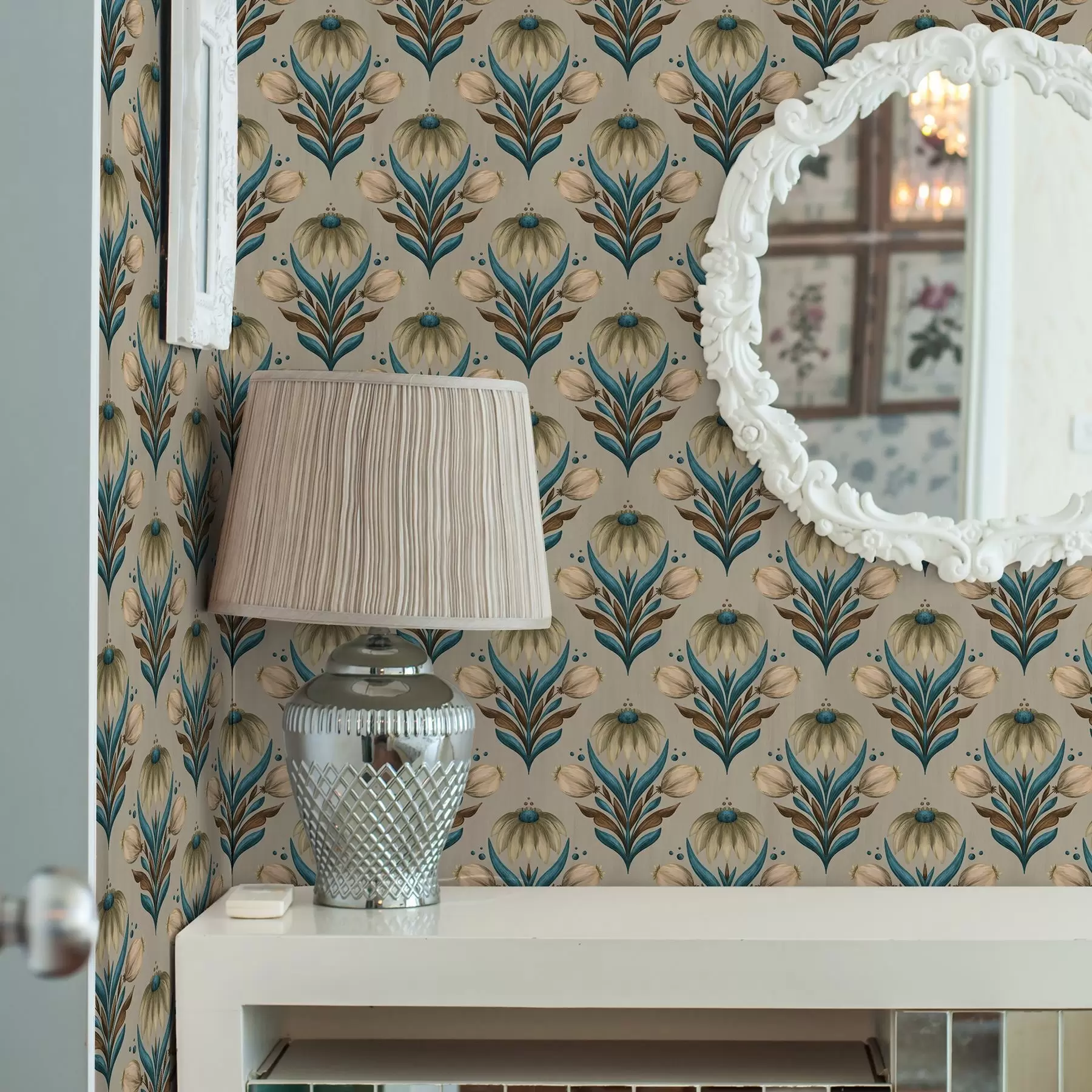 Papier peint Ornement floral symétrique dans des tons chauds a00812